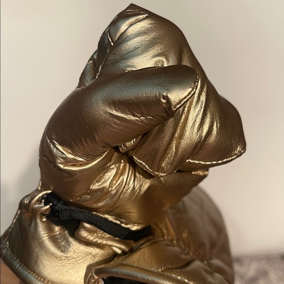 HSO Metallic Gold Leather Winter Mittens | Elastic Wrist | NWT - Picture 5 of 11
